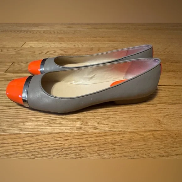 Calvin Klein Neon Spectator Color
Block Flat Shoes size 9 - Picture 3 of 10